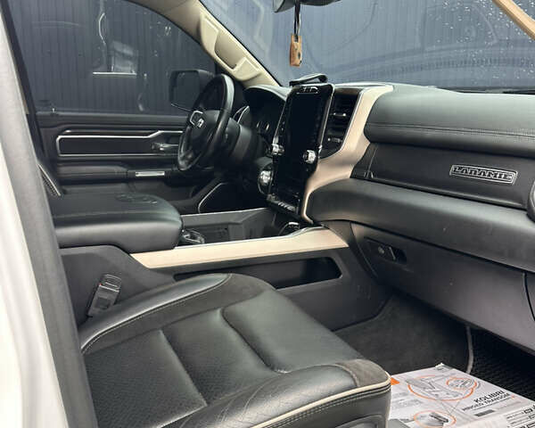 Белый Ram 1500, объемом двигателя 2.99 л и пробегом 122 тыс. км за 70000 $, фото 16 на Automoto.ua