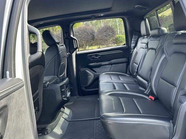 Ram 1500 2022 у Києві на Automoto.ua Білий Ram 1500, об'ємом двигуна 6.2 л та пробігом 30 тис. км за 20000 $, фото 12 на Automoto.ua