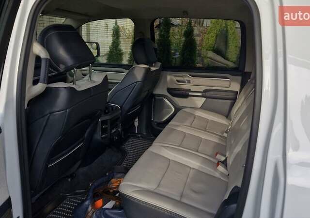 Белый Ram 1500, объемом двигателя 2.99 л и пробегом 44 тыс. км за 60000 $, фото 7 на Automoto.ua