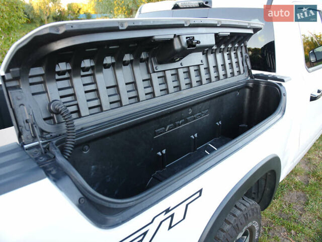 Ram 1500 2023 в Киеве на Automoto.ua Белый Ram 1500, объемом двигателя 5.65 л и пробегом 33 тыс. км за 80000 $, фото 21 на Automoto.ua