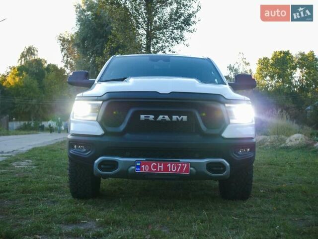 Белый Ram 1500, объемом двигателя 5.65 л и пробегом 33 тыс. км за 80000 $, фото 2 на Automoto.ua
