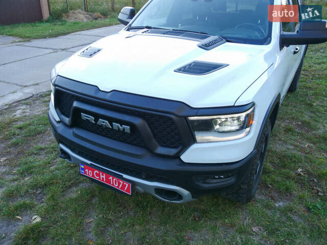 Ram 1500 2023 в Киеве на Automoto.ua Белый Ram 1500, объемом двигателя 5.65 л и пробегом 33 тыс. км за 80000 $, фото 3 на Automoto.ua