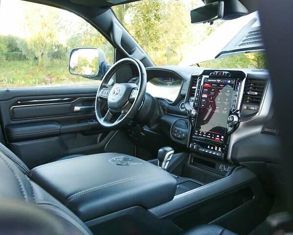 Белый Ram 1500, объемом двигателя 5.65 л и пробегом 33 тыс. км за 76000 $, фото 16 на Automoto.ua