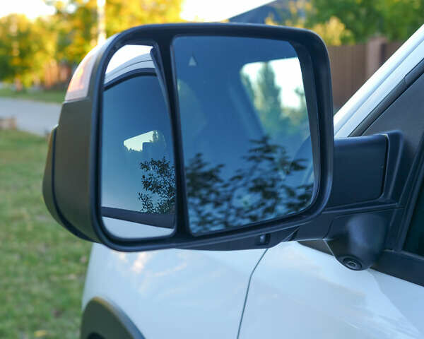 Белый Ram 1500, объемом двигателя 5.65 л и пробегом 33 тыс. км за 76000 $, фото 36 на Automoto.ua