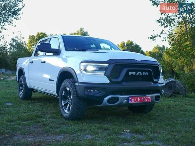 Ram 1500 2023 в Киеве на Automoto.ua Белый Ram 1500, объемом двигателя 5.65 л и пробегом 33 тыс. км за 80000 $, фото 2 на Automoto.ua