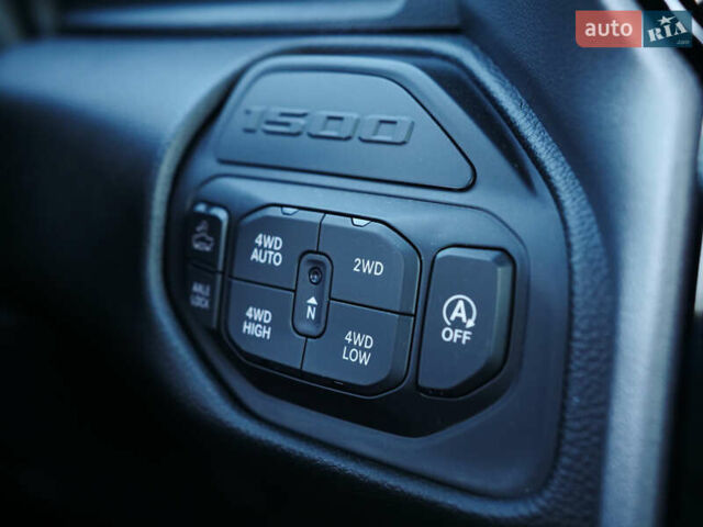 Белый Ram 1500, объемом двигателя 5.65 л и пробегом 33 тыс. км за 80000 $, фото 25 на Automoto.ua