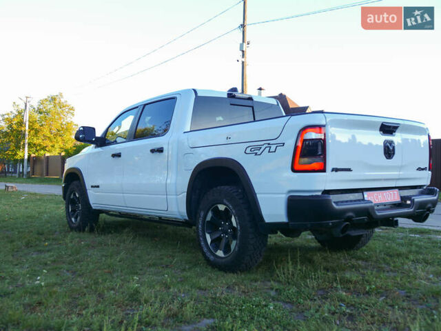 Ram 1500 2023 в Киеве на Automoto.ua Белый Ram 1500, объемом двигателя 5.65 л и пробегом 33 тыс. км за 80000 $, фото 8 на Automoto.ua