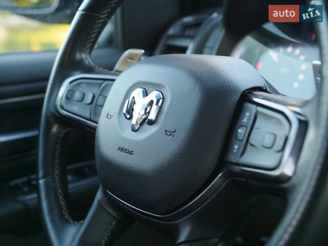 Белый Ram 1500, объемом двигателя 5.65 л и пробегом 33 тыс. км за 80000 $, фото 19 на Automoto.ua