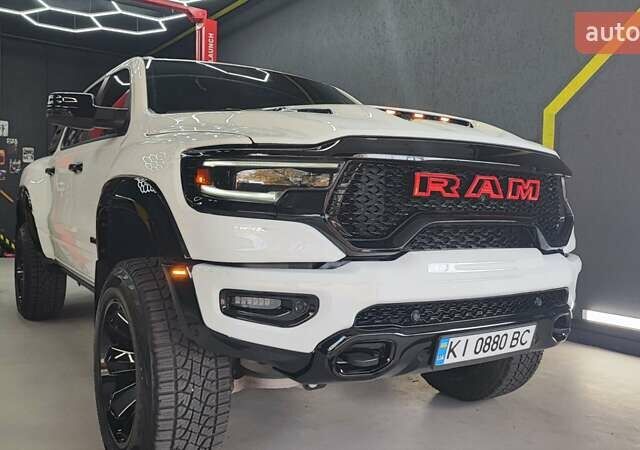 Білий Ram 1500, об'ємом двигуна 5.65 л та пробігом 17 тис. км за 84990 $, фото 20 на Automoto.ua
