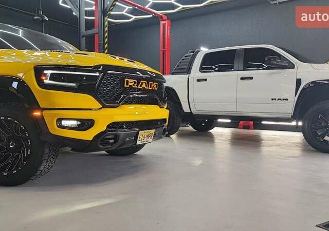 Білий Ram 1500, об'ємом двигуна 5.65 л та пробігом 17 тис. км за 84990 $, фото 17 на Automoto.ua