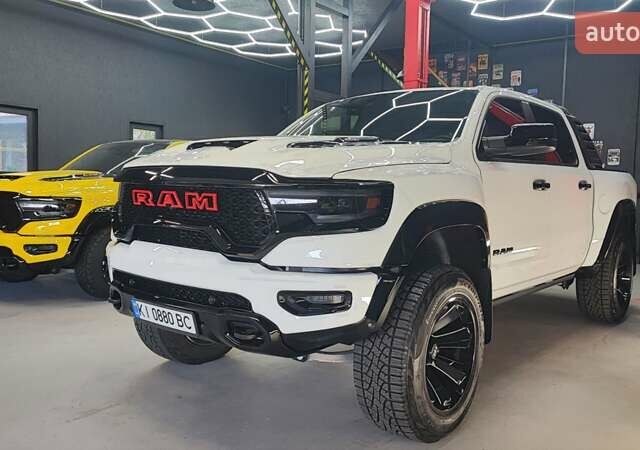 Білий Ram 1500, об'ємом двигуна 5.65 л та пробігом 17 тис. км за 84990 $, фото 13 на Automoto.ua