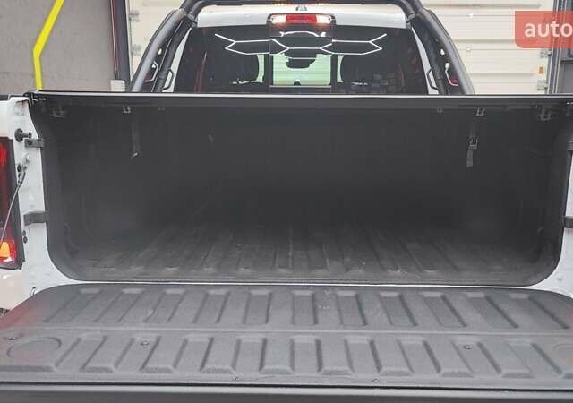 Білий Ram 1500, об'ємом двигуна 5.65 л та пробігом 17 тис. км за 84990 $, фото 52 на Automoto.ua