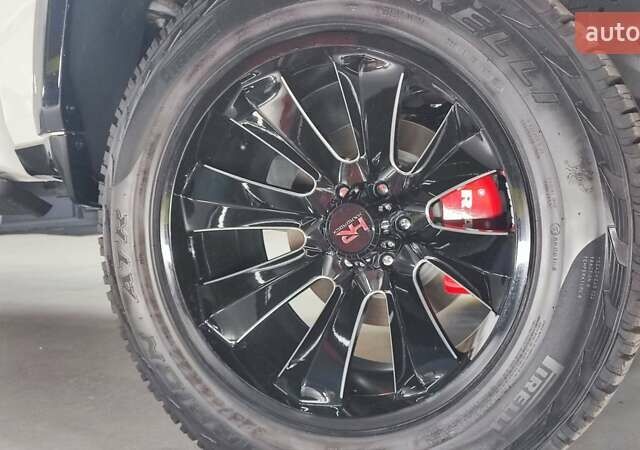 Білий Ram 1500, об'ємом двигуна 5.65 л та пробігом 17 тис. км за 84990 $, фото 27 на Automoto.ua