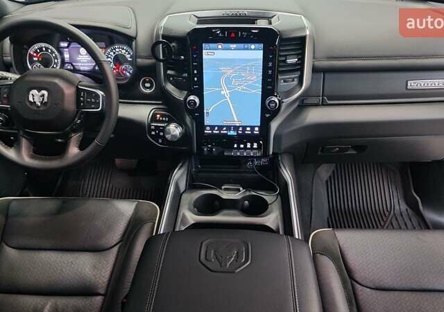 Білий Ram 1500, об'ємом двигуна 5.65 л та пробігом 17 тис. км за 84990 $, фото 39 на Automoto.ua