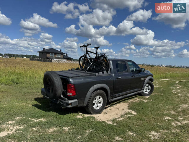 Черный Ram 1500, объемом двигателя 5.65 л и пробегом 146 тыс. км за 32999 $, фото 4 на Automoto.ua