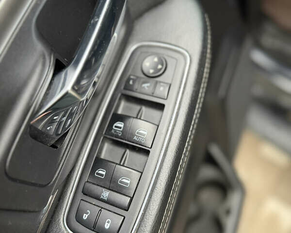 Черный Ram 1500, объемом двигателя 5.65 л и пробегом 233 тыс. км за 32000 $, фото 34 на Automoto.ua