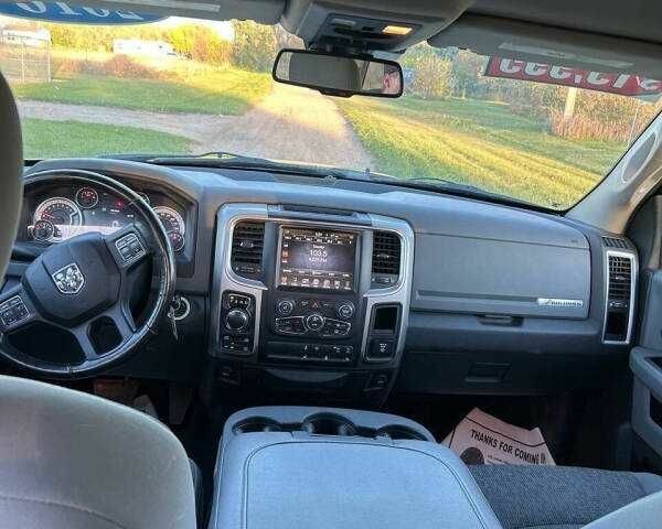 Черный Ram 1500, объемом двигателя 5.7 л и пробегом 69 тыс. км за 2500 $, фото 5 на Automoto.ua