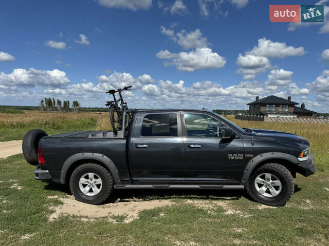 Черный Ram 1500, объемом двигателя 5.65 л и пробегом 146 тыс. км за 32999 $, фото 3 на Automoto.ua
