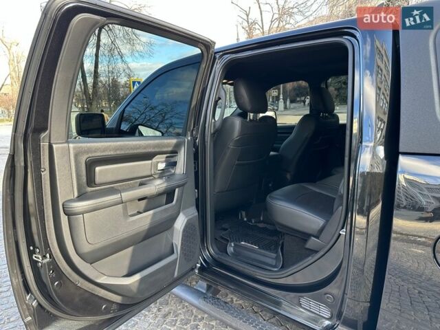 Черный Ram 1500, объемом двигателя 5.65 л и пробегом 112 тыс. км за 35000 $, фото 43 на Automoto.ua