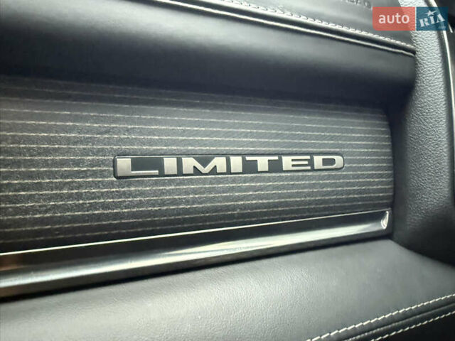 Чорний Ram 1500, об'ємом двигуна 5.7 л та пробігом 185 тис. км за 45000 $, фото 1 на Automoto.ua