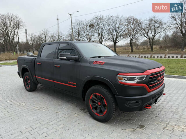 Чорний Ram 1500, об'ємом двигуна 5.7 л та пробігом 185 тис. км за 45000 $, фото 12 на Automoto.ua