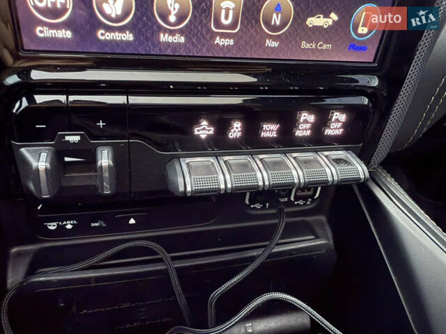 Чорний Ram 1500, об'ємом двигуна 5.7 л та пробігом 185 тис. км за 45000 $, фото 31 на Automoto.ua