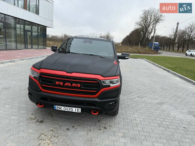 Чорний Ram 1500, об'ємом двигуна 5.7 л та пробігом 185 тис. км за 45000 $, фото 2 на Automoto.ua