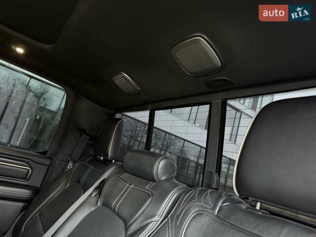 Чорний Ram 1500, об'ємом двигуна 5.7 л та пробігом 185 тис. км за 45000 $, фото 22 на Automoto.ua