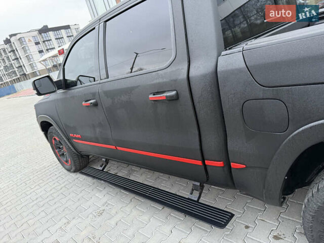 Чорний Ram 1500, об'ємом двигуна 5.7 л та пробігом 185 тис. км за 45000 $, фото 17 на Automoto.ua