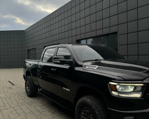 Черный Ram 1500, объемом двигателя 5.65 л и пробегом 85 тыс. км за 49999 $, фото 9 на Automoto.ua