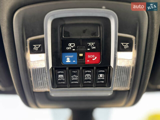 Чорний Ram 1500, об'ємом двигуна 5.7 л та пробігом 175 тис. км за 43995 $, фото 45 на Automoto.ua