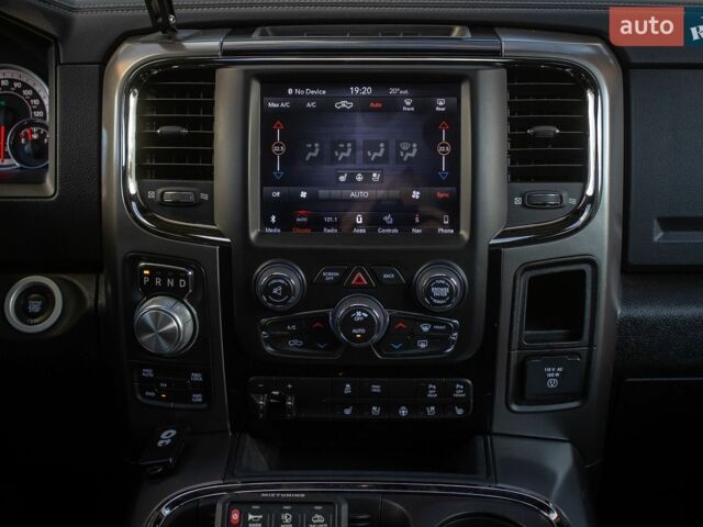 Чорний Ram 1500, об'ємом двигуна 5.65 л та пробігом 195 тис. км за 39000 $, фото 18 на Automoto.ua