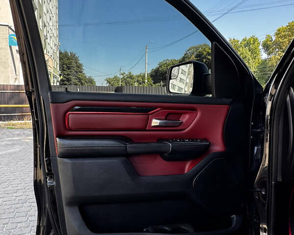 Чорний Ram 1500, об'ємом двигуна 5.7 л та пробігом 175 тис. км за 43995 $, фото 28 на Automoto.ua