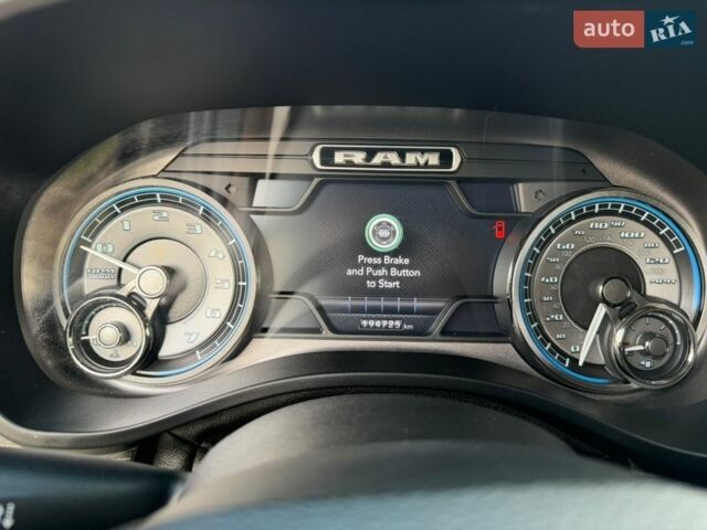Чорний Ram 1500, об'ємом двигуна 5.7 л та пробігом 190 тис. км за 45000 $, фото 36 на Automoto.ua