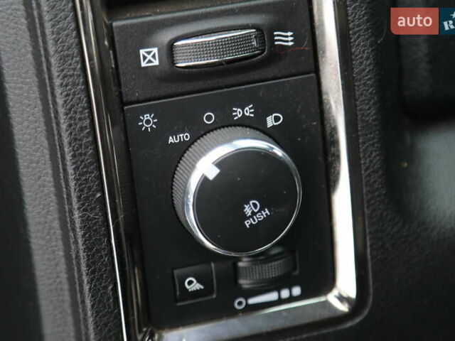 Чорний Ram 1500, об'ємом двигуна 5.65 л та пробігом 105 тис. км за 38000 $, фото 20 на Automoto.ua