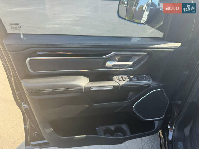 Ram 1500 2020 у Києві на Automoto.ua Чорний Ram 1500, об'ємом двигуна 2.99 л та пробігом 124 тис. км за 63500 $, фото 17 на Automoto.ua