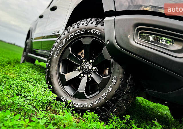 Ram 1500 2020 в Ровно на Automoto.ua Черный Ram 1500, объемом двигателя 2.99 л и пробегом 128 тыс. км за 64999 $, фото 30 на Automoto.ua