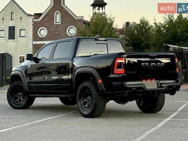 Ram 1500 2020 в Киеве на Automoto.ua Черный Ram 1500, объемом двигателя 0 л и пробегом 61 тыс. км за 109900 $, фото 11 на Automoto.ua