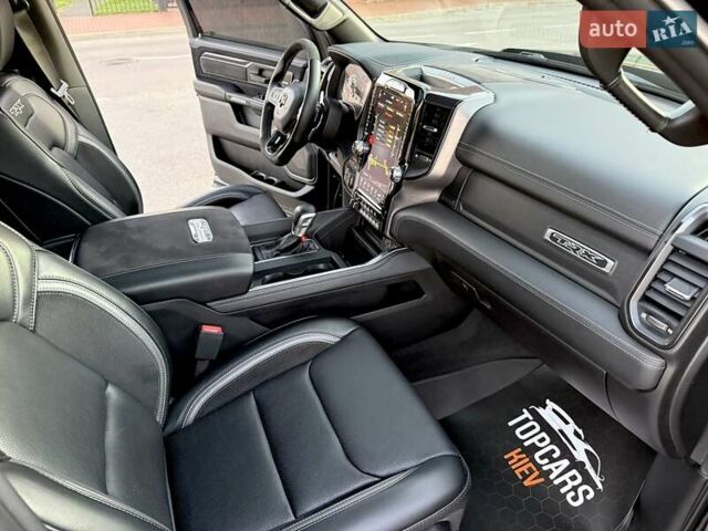 Ram 1500 2020 в Киеве на Automoto.ua Черный Ram 1500, объемом двигателя 0 л и пробегом 61 тыс. км за 109900 $, фото 35 на Automoto.ua