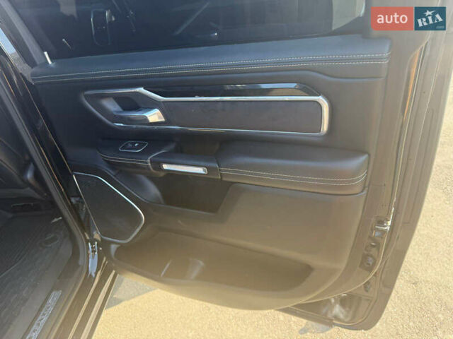 Ram 1500 2020 у Києві на Automoto.ua Чорний Ram 1500, об'ємом двигуна 2.99 л та пробігом 124 тис. км за 63500 $, фото 13 на Automoto.ua