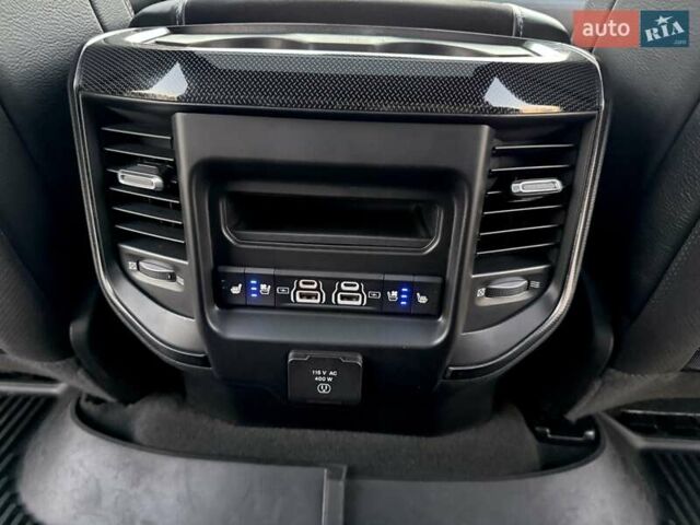 Ram 1500 2020 в Киеве на Automoto.ua Черный Ram 1500, объемом двигателя 0 л и пробегом 61 тыс. км за 109900 $, фото 48 на Automoto.ua