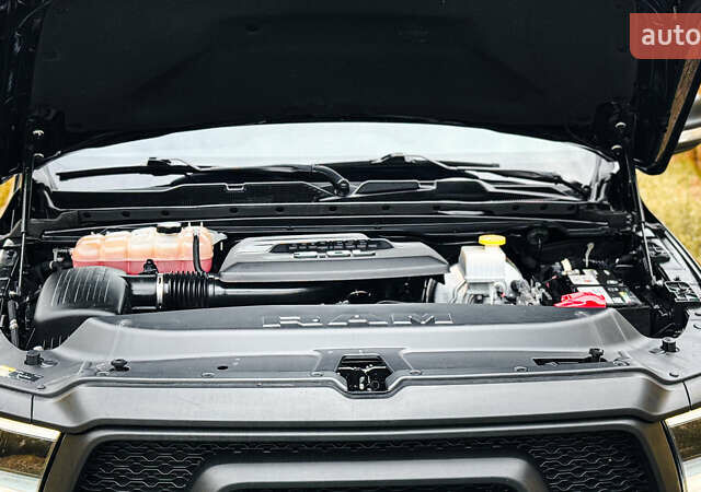 Ram 1500 2020 в Ровно на Automoto.ua Черный Ram 1500, объемом двигателя 2.99 л и пробегом 128 тыс. км за 64999 $, фото 43 на Automoto.ua