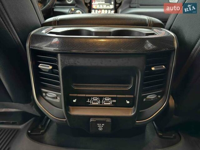 Чорний Ram 1500, об'ємом двигуна 5.7 л та пробігом 10 тис. км за 65900 $, фото 40 на Automoto.ua
