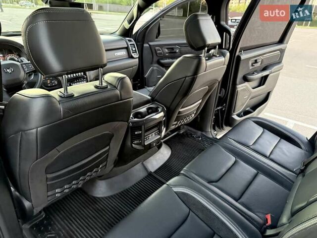 Ram 1500 2020 в Киеве на Automoto.ua Черный Ram 1500, объемом двигателя 0 л и пробегом 61 тыс. км за 109900 $, фото 53 на Automoto.ua