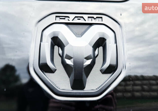 Ram 1500 2020 в Ровно на Automoto.ua Черный Ram 1500, объемом двигателя 2.99 л и пробегом 128 тыс. км за 64999 $, фото 66 на Automoto.ua