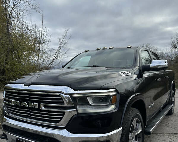 Черный Ram 1500, объемом двигателя 5.65 л и пробегом 64 тыс. км за 58000 $, фото 6 на Automoto.ua