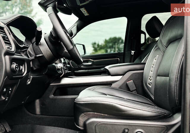Ram 1500 2020 в Ровно на Automoto.ua Черный Ram 1500, объемом двигателя 2.99 л и пробегом 128 тыс. км за 64999 $, фото 47 на Automoto.ua