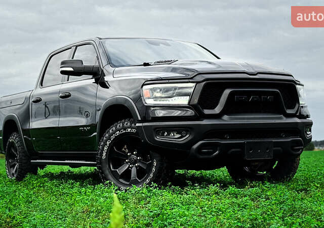 Ram 1500 2020 в Ровно на Automoto.ua Черный Ram 1500, объемом двигателя 2.99 л и пробегом 128 тыс. км за 64999 $, фото 24 на Automoto.ua