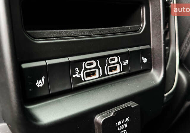 Ram 1500 2020 в Ровно на Automoto.ua Черный Ram 1500, объемом двигателя 2.99 л и пробегом 128 тыс. км за 64999 $, фото 56 на Automoto.ua