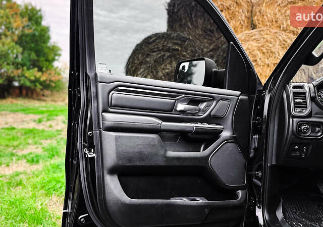 Ram 1500 2020 в Ровно на Automoto.ua Черный Ram 1500, объемом двигателя 2.99 л и пробегом 128 тыс. км за 64999 $, фото 80 на Automoto.ua
